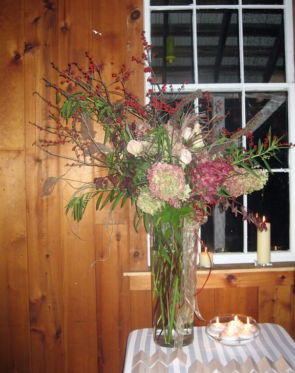 Large bouquets were in order since the space was so big.